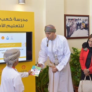 kid receiving certificate