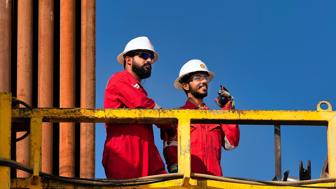 Oman Shell staff in Block 10.