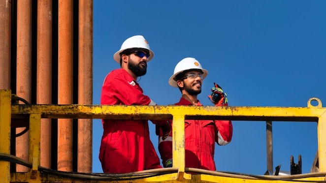 Oman Shell staff in Block 10.